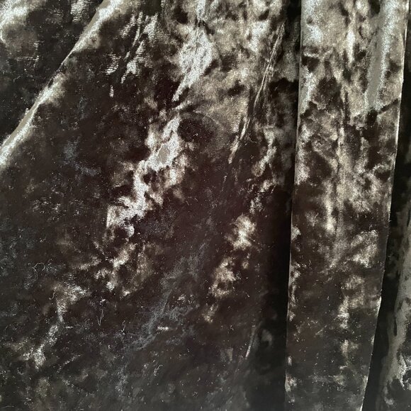 Garage - Crushed Velvet Skater Skirt - Picture 8 of 10